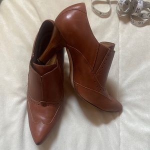 Georgeous! Corso Como leather shooties